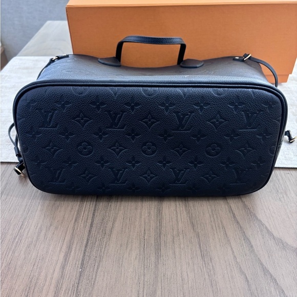 New Louis‎ Vuitton Neverfull MM Monogram Empreinte Noir Black Leather - Picture 10 of 16